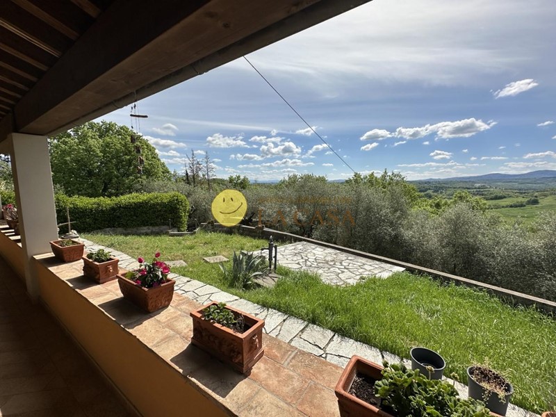 Casale in Vendita a Figline e Incisa Valdarno, zona Gaville, 1'390'000€, 500 m²