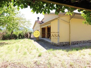 Casa Semi Indipendente in Vendita a Figline e Incisa Valdarno, zona Incisa, 400'000€, 250 m²