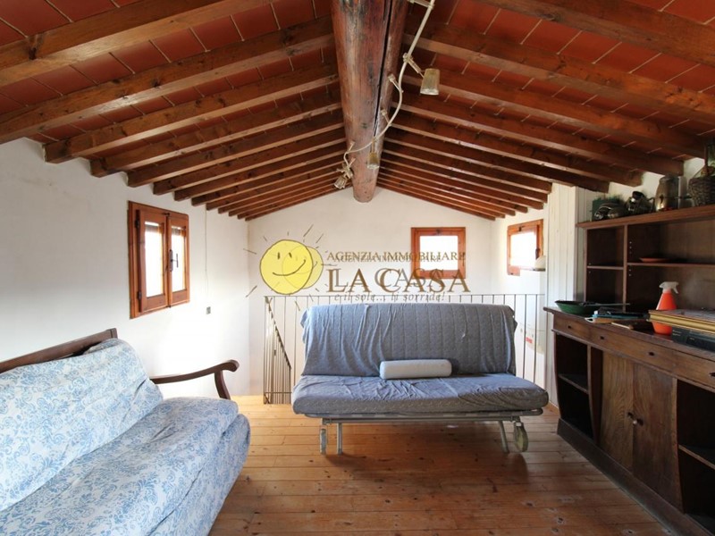 Trilocale in Vendita a Figline e Incisa Valdarno, zona Burchio, 115'000€, 85 m², arredato