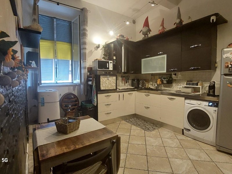 Bilocale in Vendita a Livorno, 120'000€, 70 m², arredato