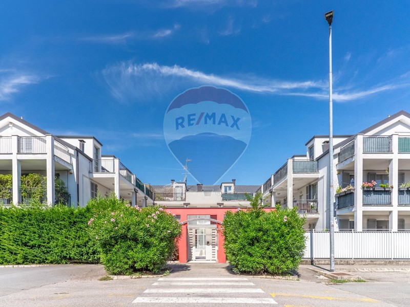 Trilocale in Vendita a Villasanta, 299'000€, 117 m²