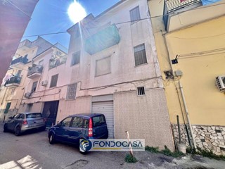 Trilocale in Vendita a Sant'Antimo, 96'000€, 100 m²