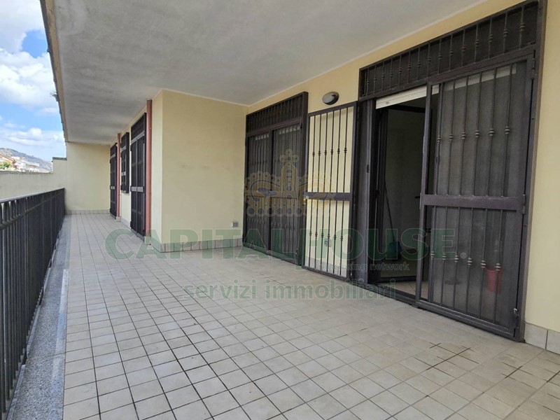 Quadrilocale in Vendita a San Nicola la Strada, 190'000€, 134 m²