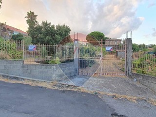 Terreno edificabile in Vendita a Pedara, 130'000€, 1082 m²