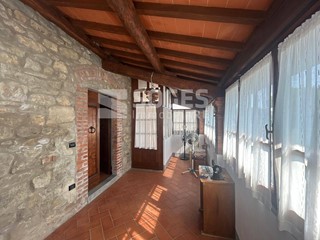 Appartamento in Vendita a Castelfranco Piandiscò, 280'000€, 272 m²