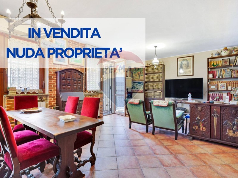 Quadrilocale in Vendita a Carpiano, 170'000€, 150 m²