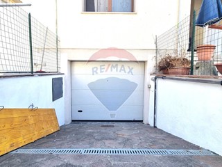 Box in Vendita a Cecina, 22'000€, 35 m²