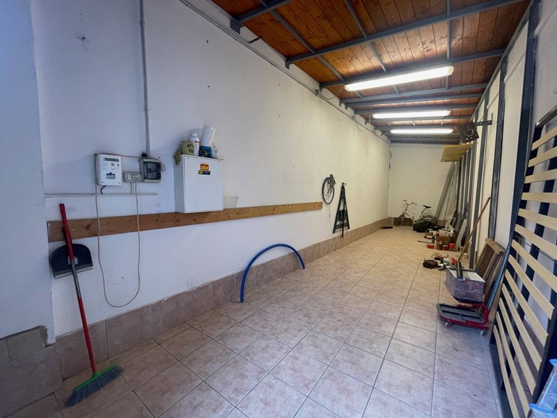 Magazzino in Affitto a Ferrara, 250€, 32 m²