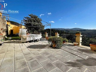 Trilocale in Vendita a Firenze, 670'000&euro;, 120 m²