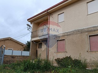 Casa Indipendente in Vendita a Enna, 90'000€, 91 m²