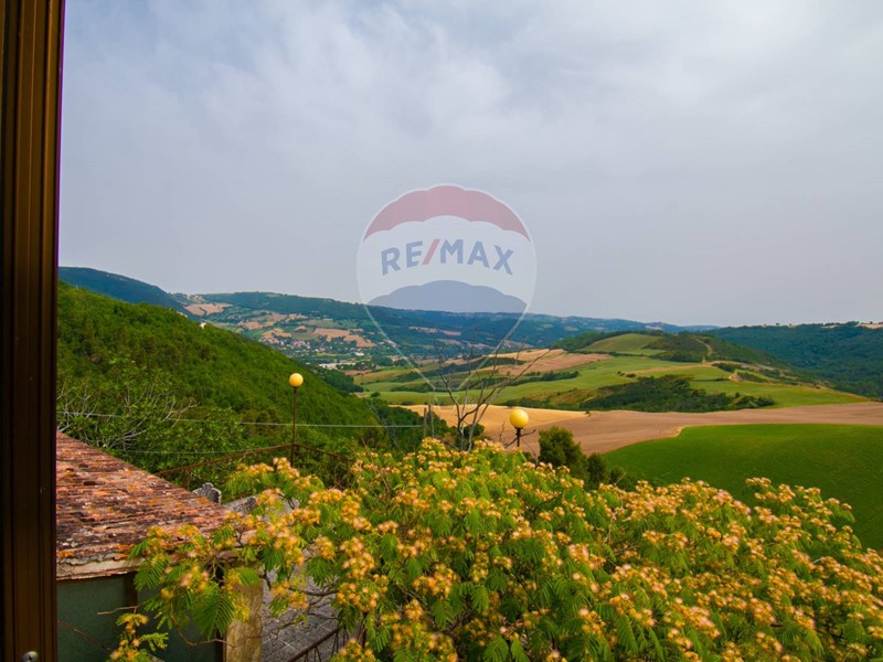 Trilocale in Vendita a Fabriano, 25'000€, 67 m²