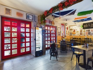 Attività commerciale in Vendita a Marcignago, 90'000€, 130 m²