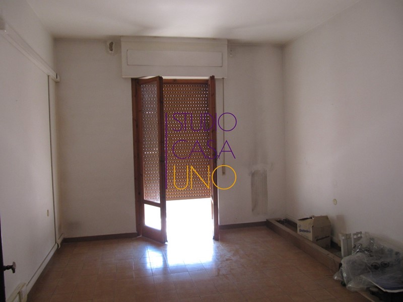 Appartamento in Vendita a Montevarchi, 135'000&euro;, 132 m²