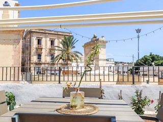 Casa Indipendente in Vendita a Noto, 320'000€, 190 m²