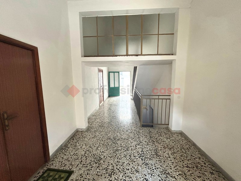 Casa Indipendente in Vendita a Grottaglie, 180'000€, 260 m²