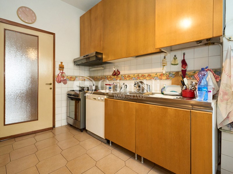 Trilocale in Vendita a Monza, 238'000€, 105 m²