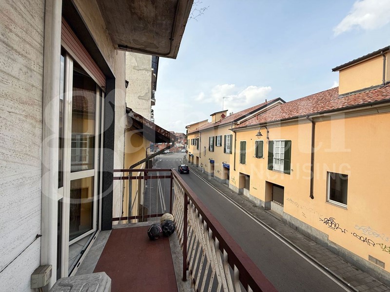 Trilocale in Vendita a Grugliasco, 135'000€, 73 m²