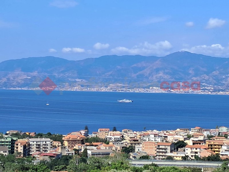 Villetta a schiera in Vendita a Reggio Calabria, 150'000€, 150 m²