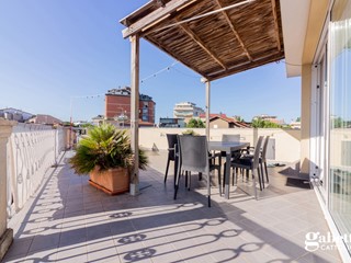 Attico in Vendita a Cattolica, 630'000€, 188 m²