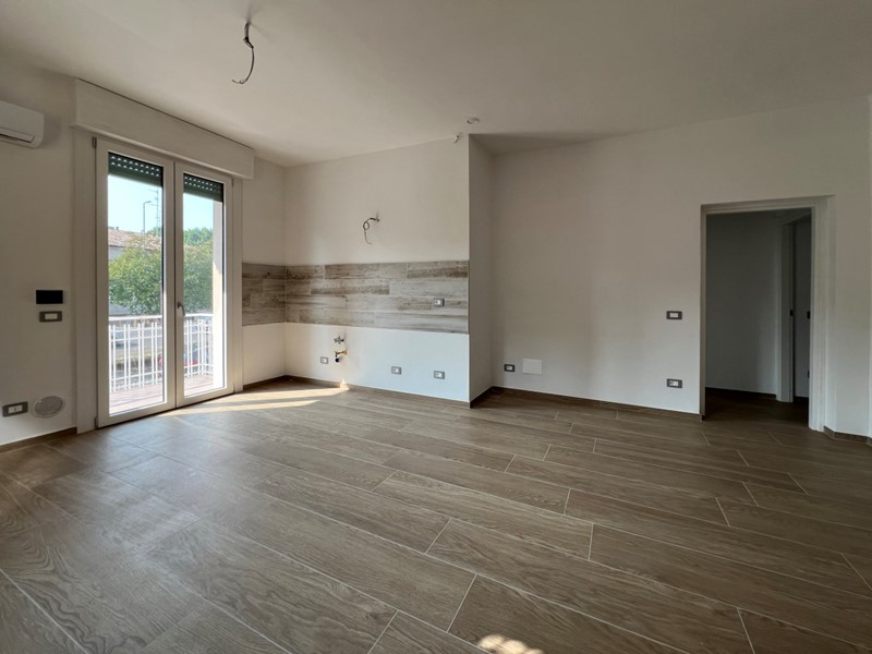 Appartamento in Vendita a Reggio Emilia, zona San Pellegrino, 240'000€, 90 m², con Box