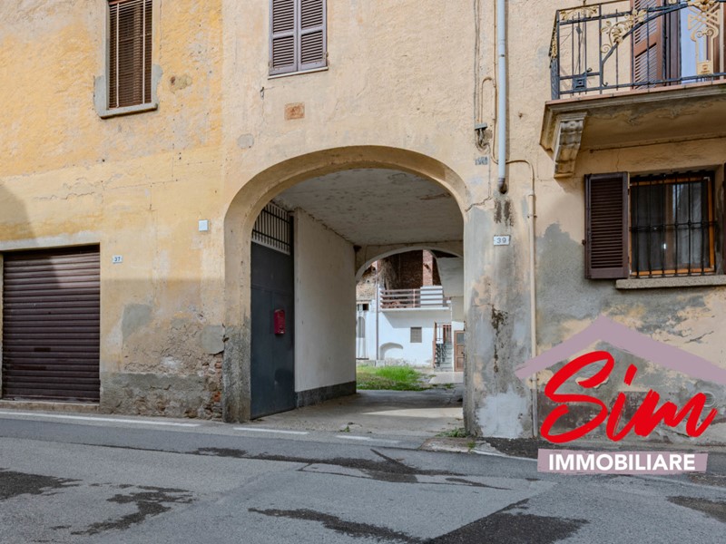 Casa Semi Indipendente in Vendita a Cavaglio d'Agogna, 90'000€, 175 m²