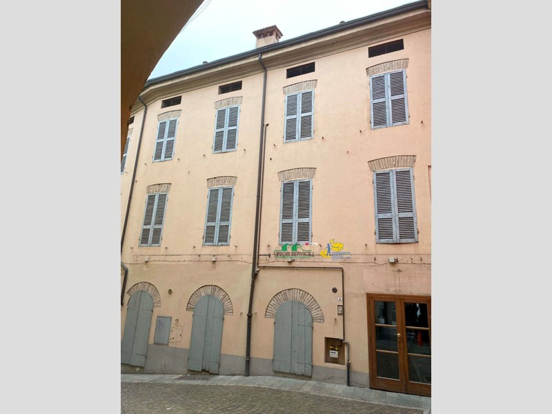 Trilocale in Vendita a Noceto, 97'000€, 97 m²