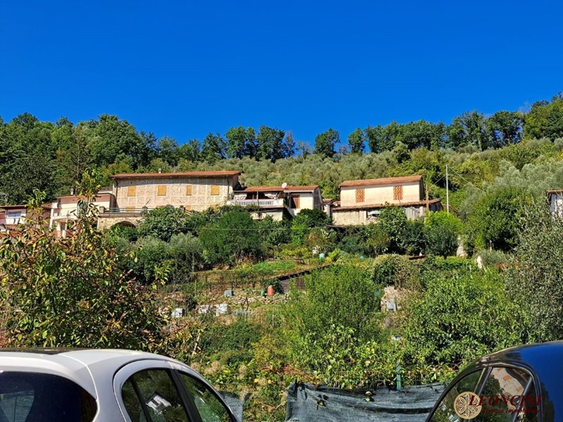 Casale in Vendita a Licciana Nardi, 115'000€, 110 m²