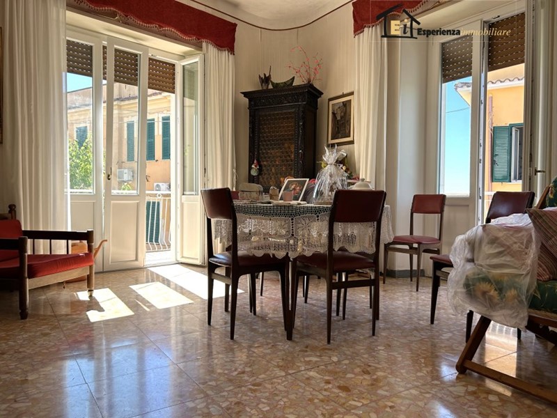 Quadrilocale in Vendita a Stimigliano, 110'000&euro;, 119 m²