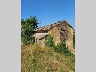 Attività commerciale in Vendita a Poggibonsi, 450'000€, 352 m²