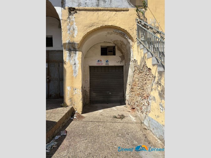 Box in Vendita a Pomarico, 22'000€, 48 m²