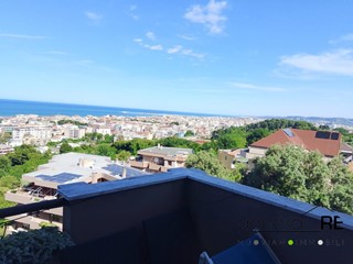 Appartamento in Vendita a Pescara, 400'000€, 263 m²