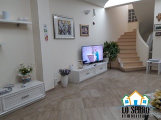 Villa in Vendita a Alcamo, 220 m²