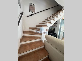 Villetta a schiera in Vendita a Massa, zona Marina di Massa, 200'000&euro;, 58 m², arredato