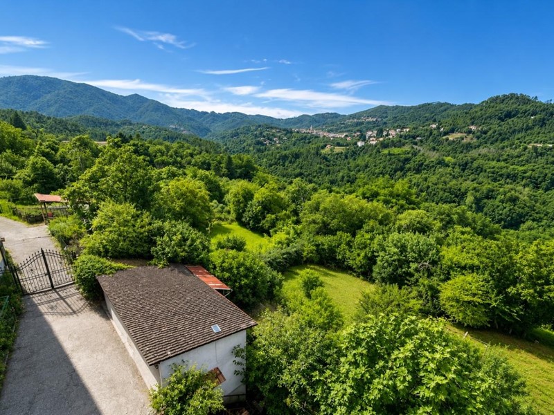Appartamento in Vendita a Carro, zona Ziona, 115'000&euro;, 275 m², arredato