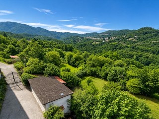 Appartamento in Vendita a Carro, zona Ziona, 115'000&euro;, 275 m², arredato