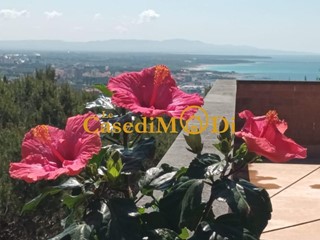 Trilocale in Affitto a Rosignano Marittimo, zona Castiglioncello, 700€, 70 m², arredato