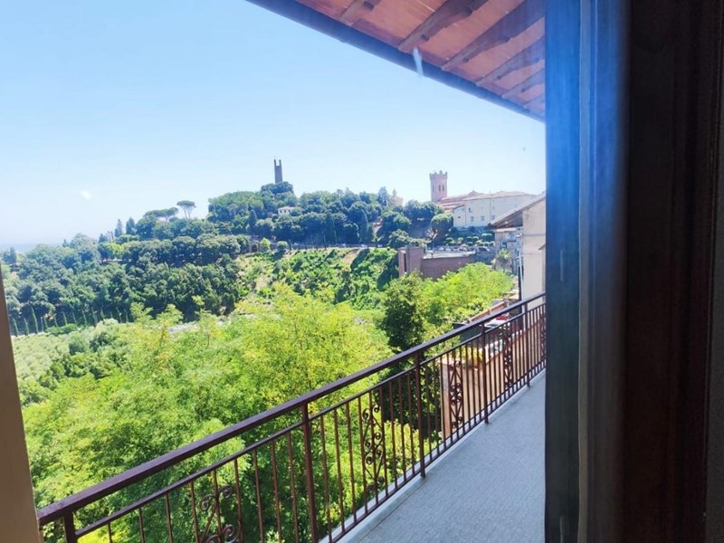 Trilocale in Affitto a San Miniato, 980€, 95 m², arredato