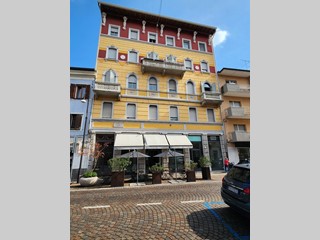 Immobile commerciale in Vendita a Monfalcone, 90'000€, 97 m²