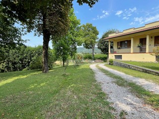 Casa Semi Indipendente in Vendita a Brendola, 289'000€, 375 m²