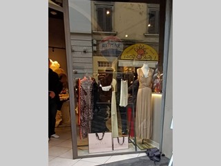 Immobile commerciale in Vendita a Empoli, 77'000€, 60 m²