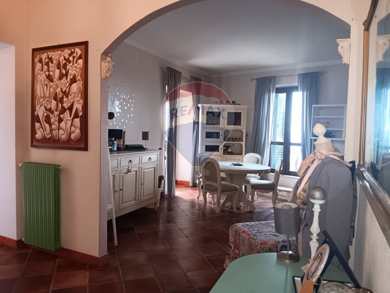 Casa Indipendente in Vendita a Calascibetta, 60'000€, 233 m²
