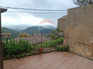 Casa Indipendente in Vendita a Calascibetta, 60'000€, 233 m²
