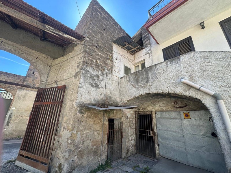 Bilocale in Vendita a Caserta, 25'000€, 40 m²