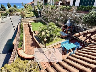 Villa in Vendita a Diano Marina, 399'000€, 90 m²