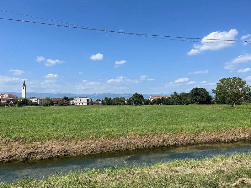 Terreno agricolo in Vendita a Pozzoleone, 250'000&euro;, 20000 m²