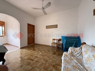 Bilocale in Vendita a Pulsano, 49'000€, 60 m²