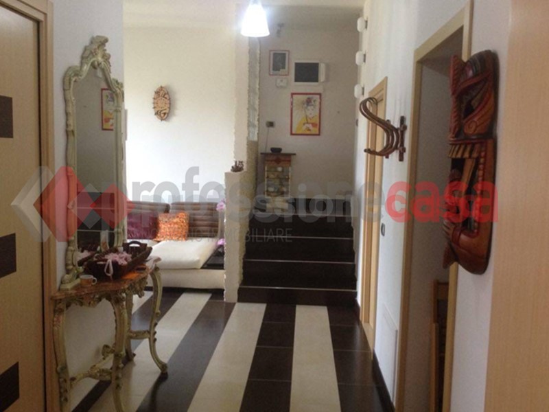 Quadrilocale in Vendita a Frosinone, 85'000€, 90 m², arredato