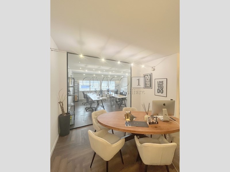 Ufficio in Affitto a Vicenza, 1'000€, 118 m²