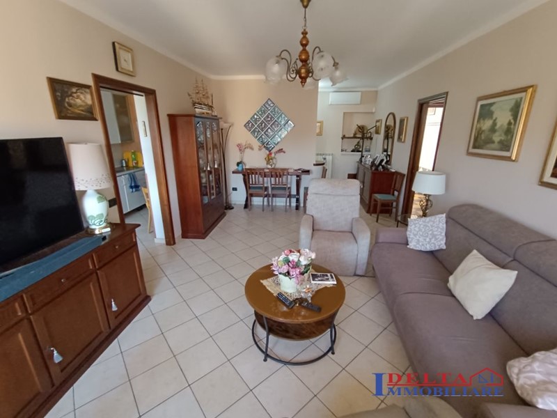 Quadrilocale in Vendita a Rosignano Marittimo, 165'000€, 95 m²