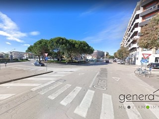 Negozio in Vendita a Pescara, 165'000€, 90 m²